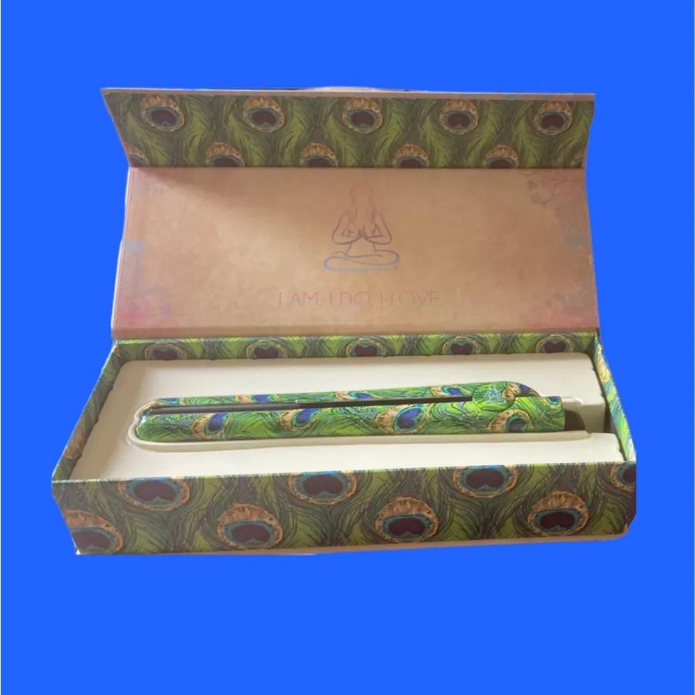 Karma Beauty Supreme Ceramic Flat Iron in Peacock NIB